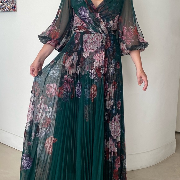 Marchesa Notte Floor Length Dress. Size 4. Original price $1100. Worn once - Picture 3 of 7